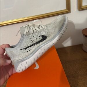 Nike Flyknit Sneakers